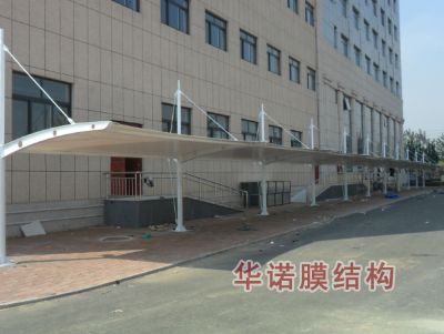 河北灤州云海大酒店車(chē)棚車(chē)棚